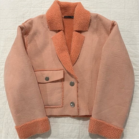 Zara - cropped shearling jacket - Picture 2 of 9